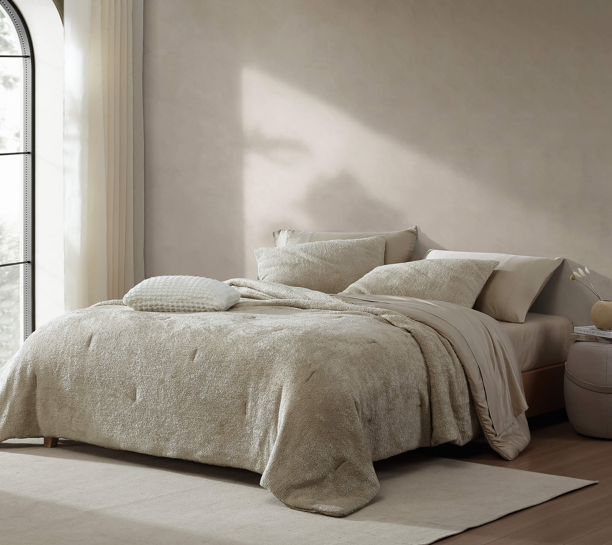 Cloud Silque Stitch Comforter - Image 7