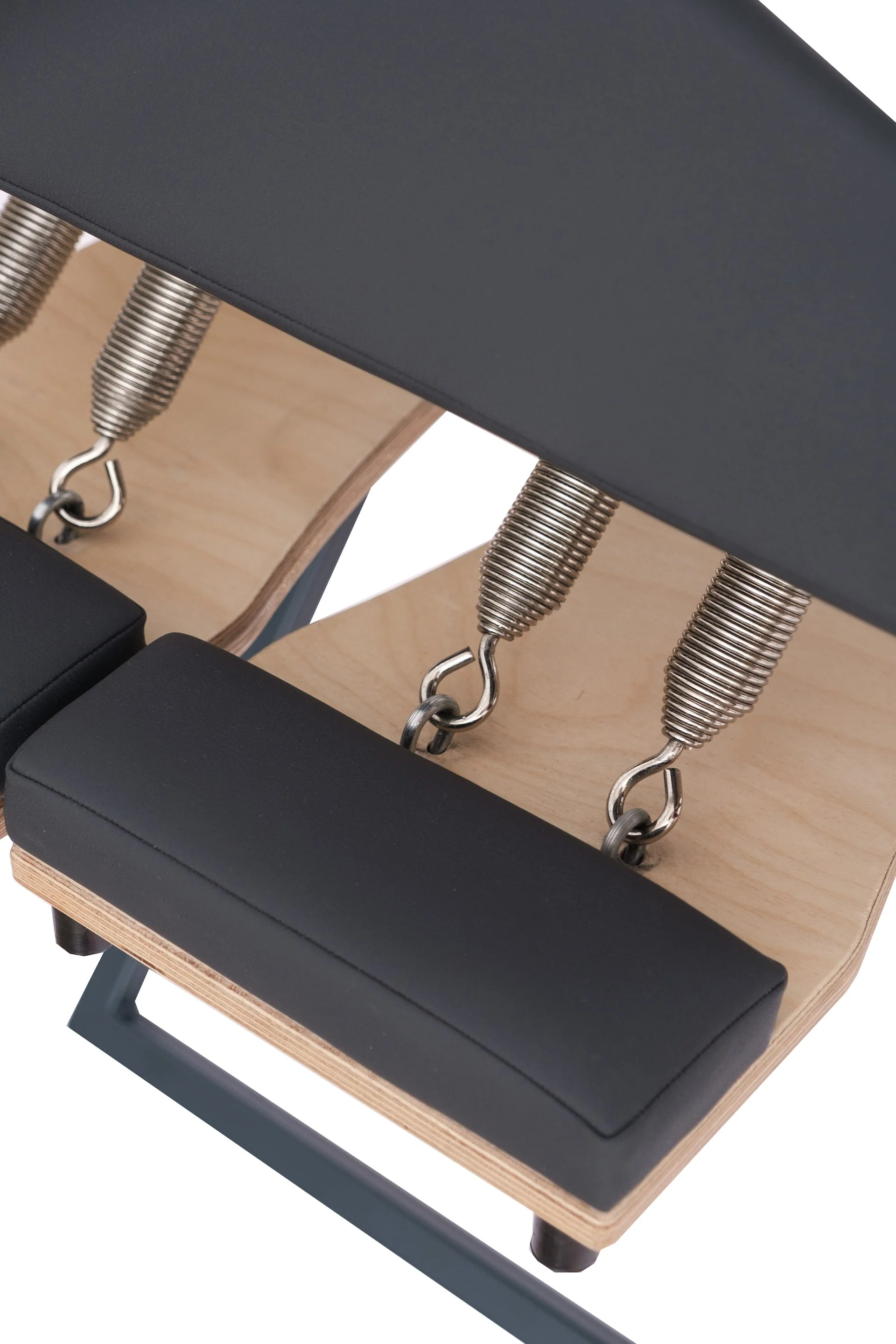 Fitkon™ Powerhouse Split Pedal Wunda Chair - Image 6