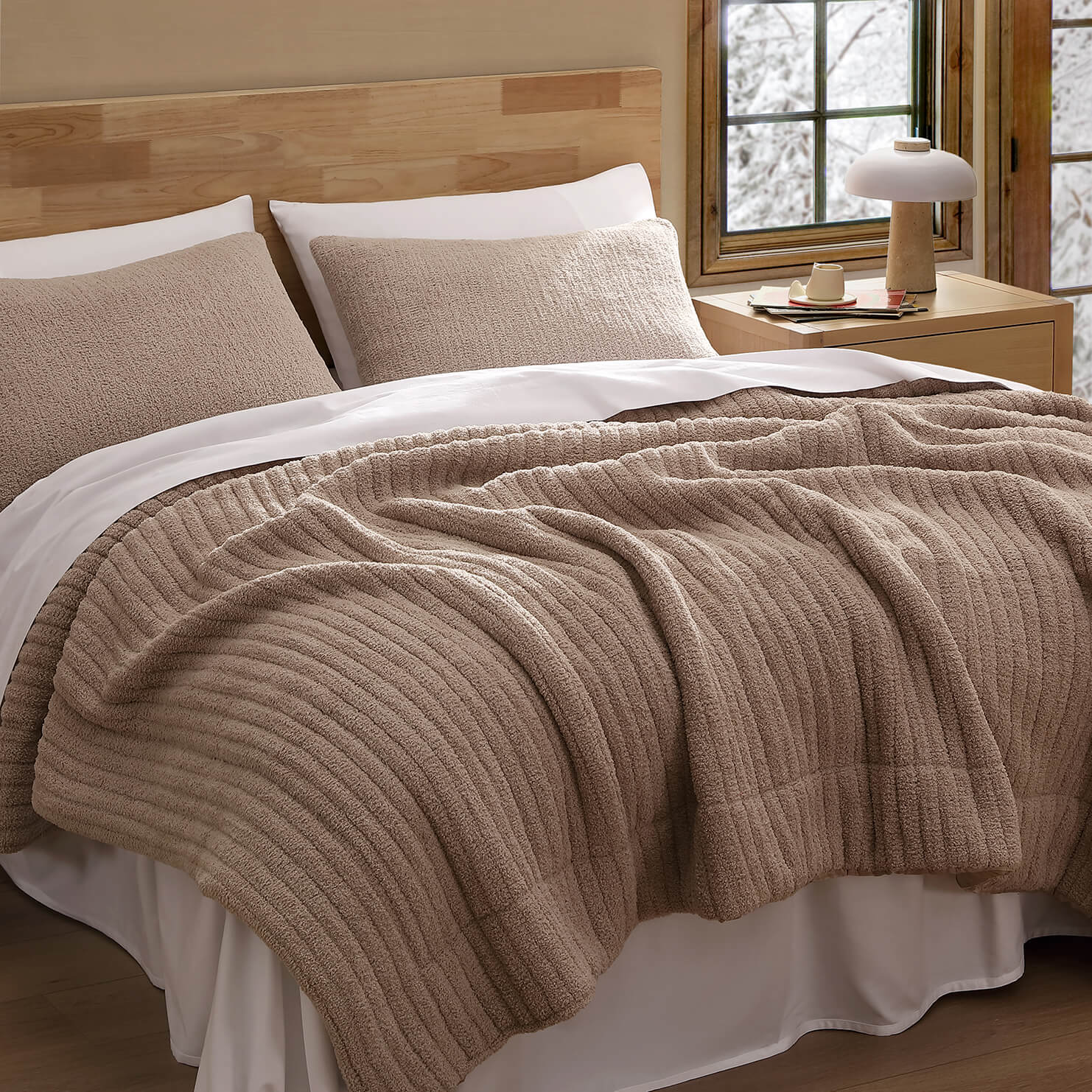Snug Piped Comforter - Image 15
