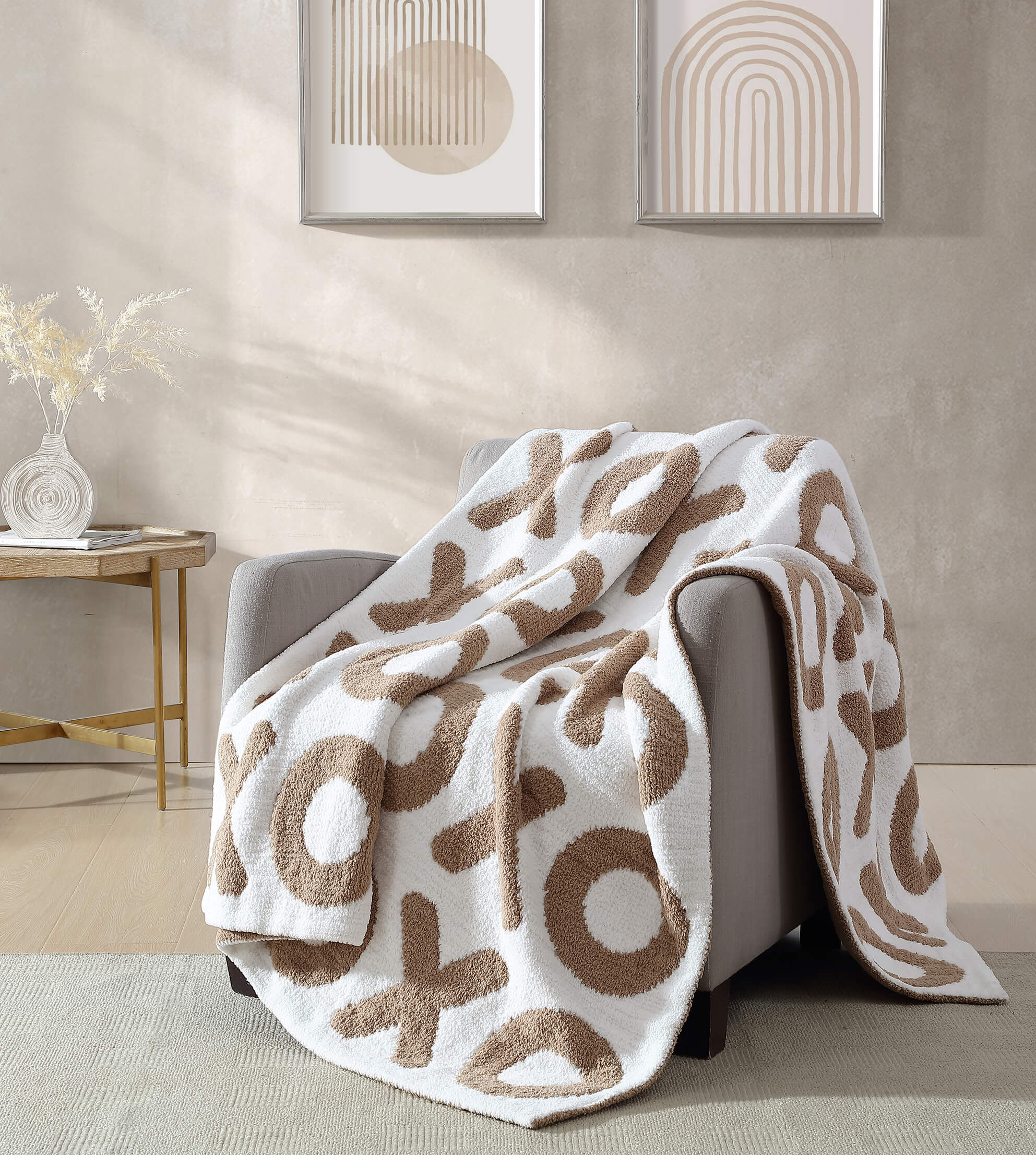 XOXO Throw - Image 10